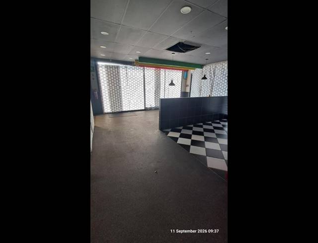 RETAIL PROPERTY TO RENT IN WOODLANDS